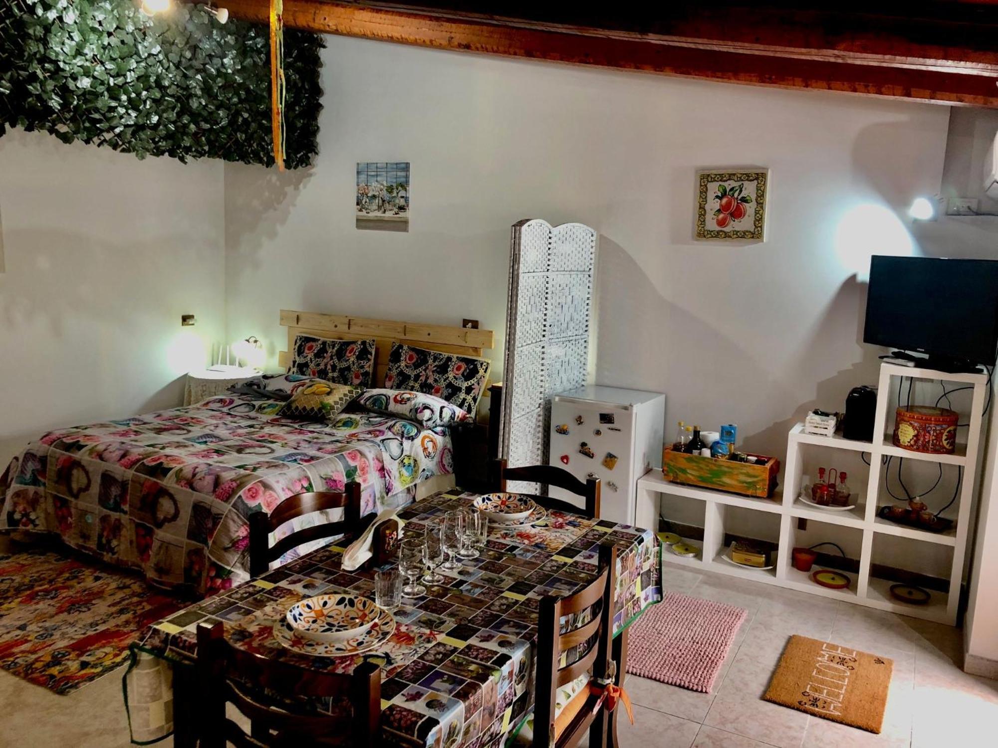 Appartamento Green Room ปาแลร์โม ภายนอก รูปภาพ